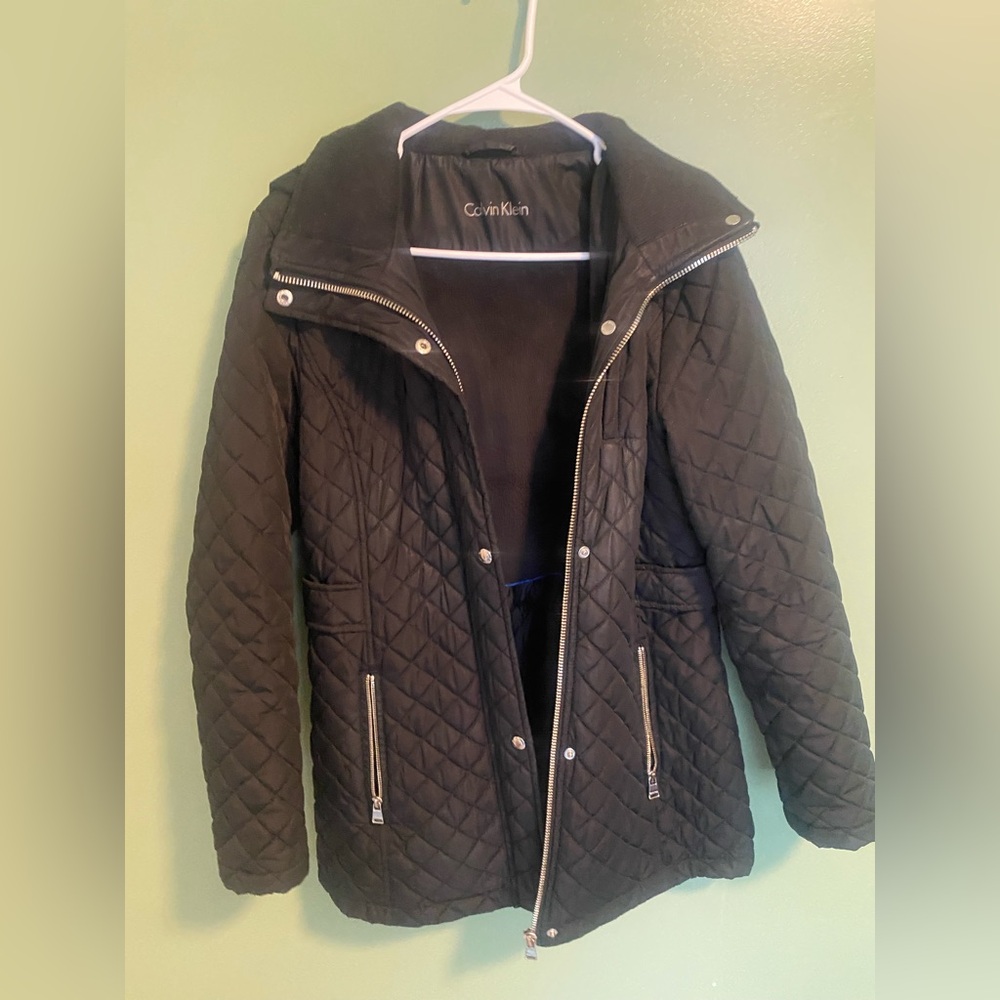 Calvin Klein Women's Black Quilted Puffer Jacket - Picture 3 of 5